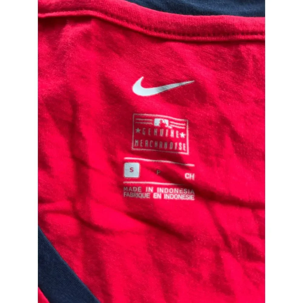 Nike Women's St. Louis Cardinals V-Neck T-Shirt Red Size S Baseball MLB Athletic
